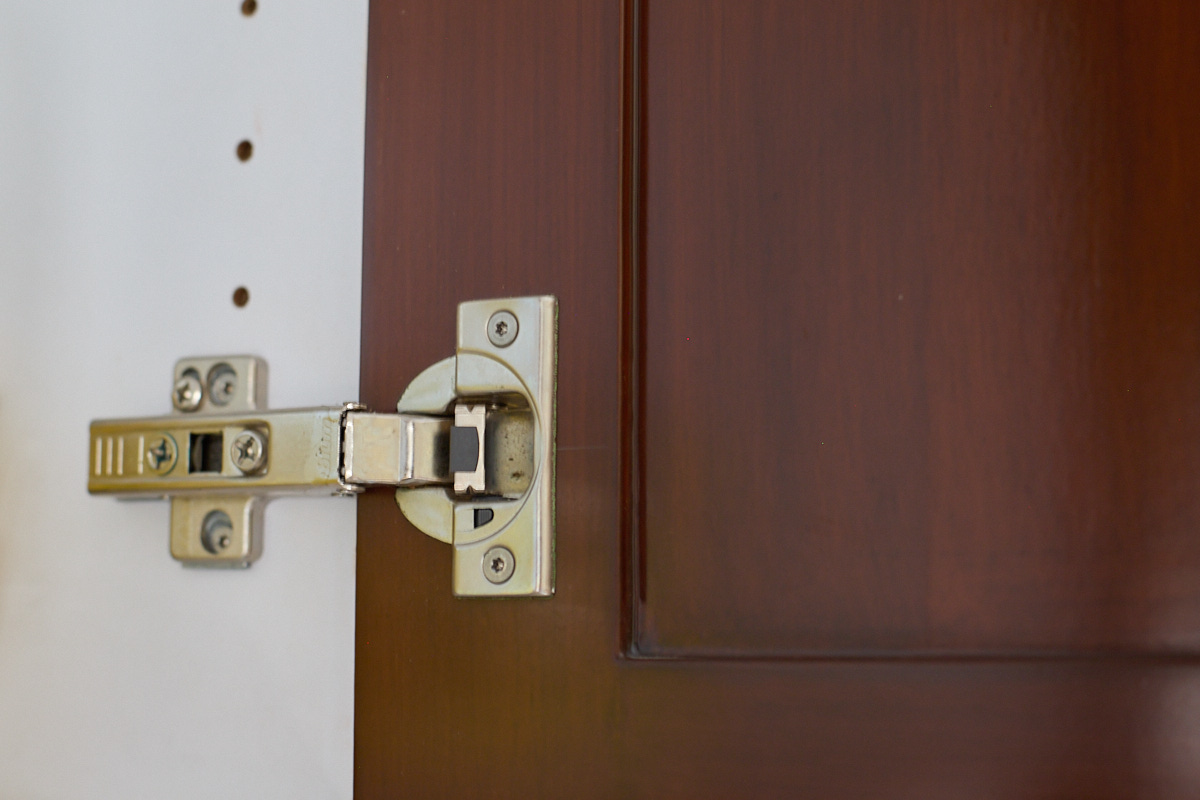 German hinge